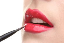 Rote gepflegte Lippen sind die pure Verführung! Doch wer denkt beim Lippenstift an Gift?