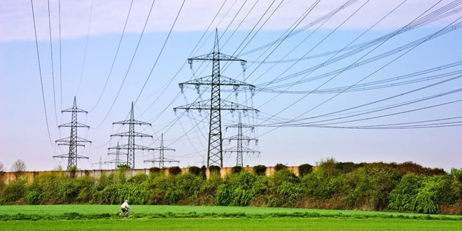 Hochspannungsleitung, die Versorgungsader (123rf.com)