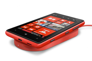 Kabelloses Aufladen beim NOKIA Lumia 920