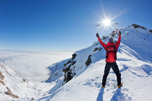Sonnenschutz im Gebirge sehr wichtig! (©123rf.com)