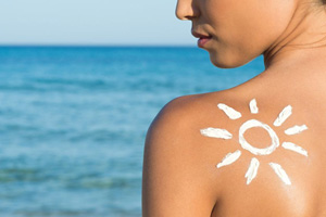 Vitamin D wird bei Sonne produziert (©123rf.com)